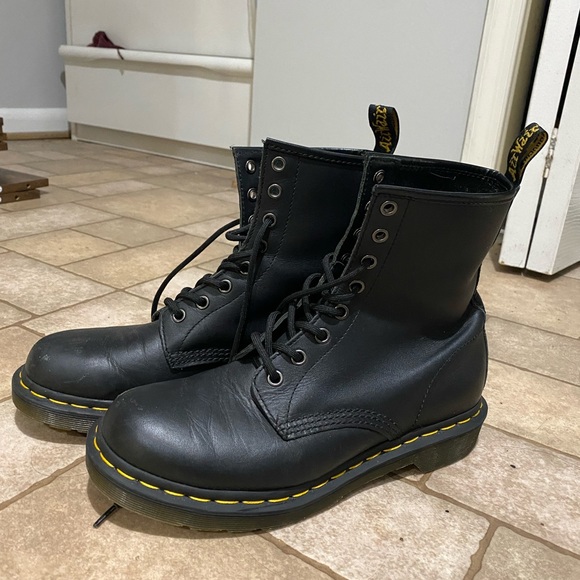 Dr martins combat boots 1460 - Picture 2 of 5
